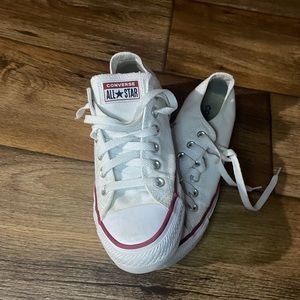 Converse shoes barely worn